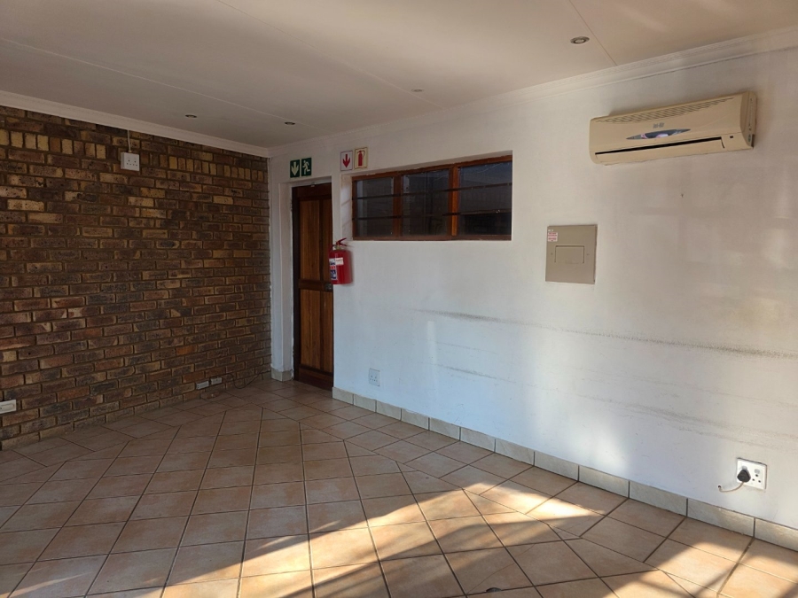 To Let commercial Property for Rent in Schoemansville North West